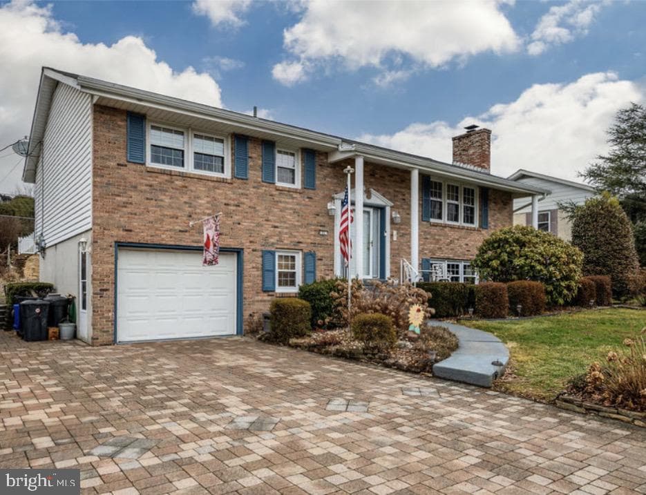 21 Hearthstone Drive photo 1