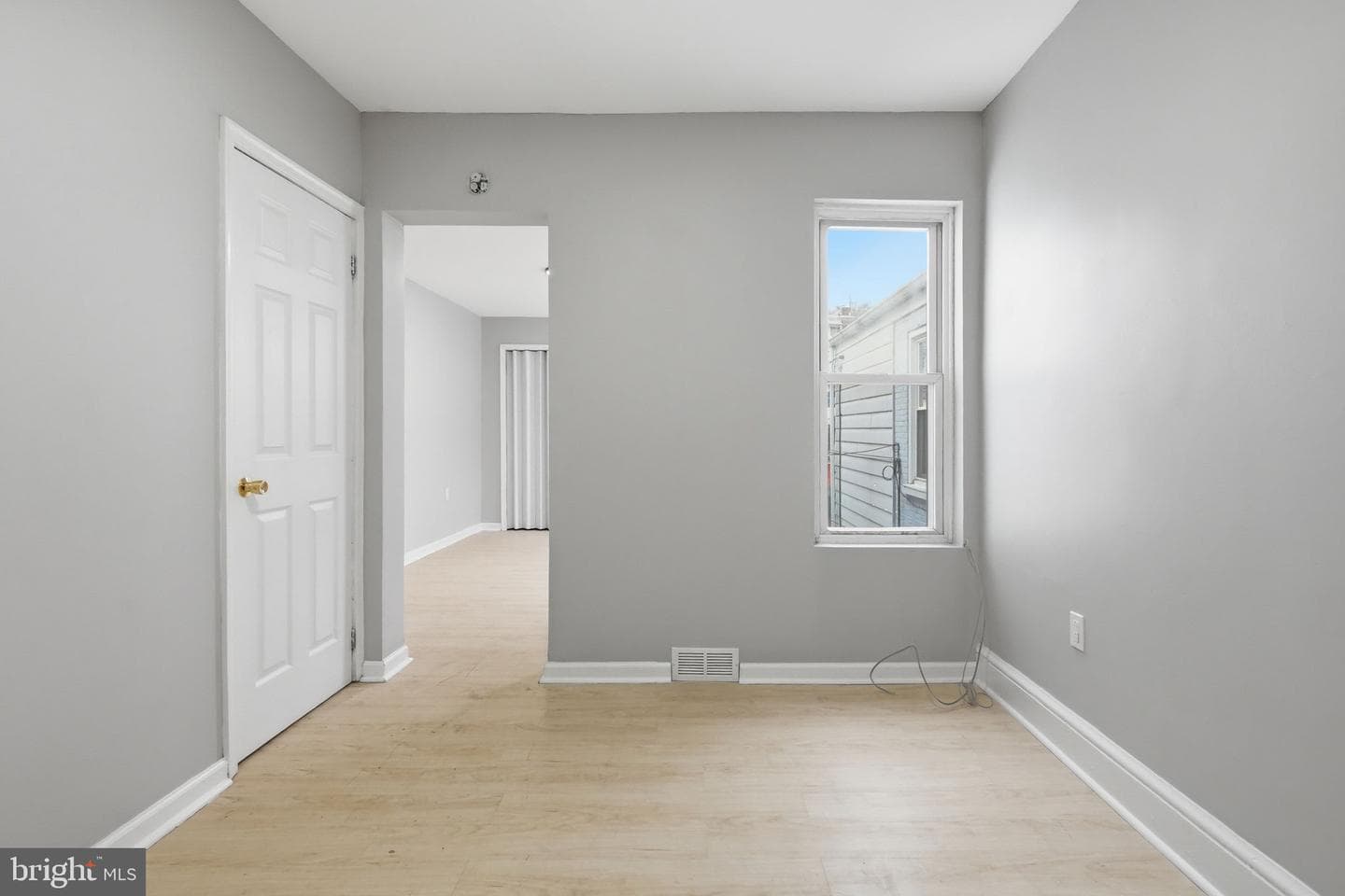 1043 Mulberry Street photo 24