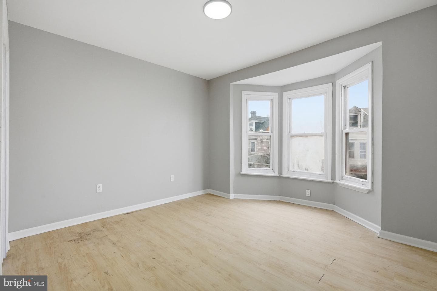 1043 Mulberry Street photo 38