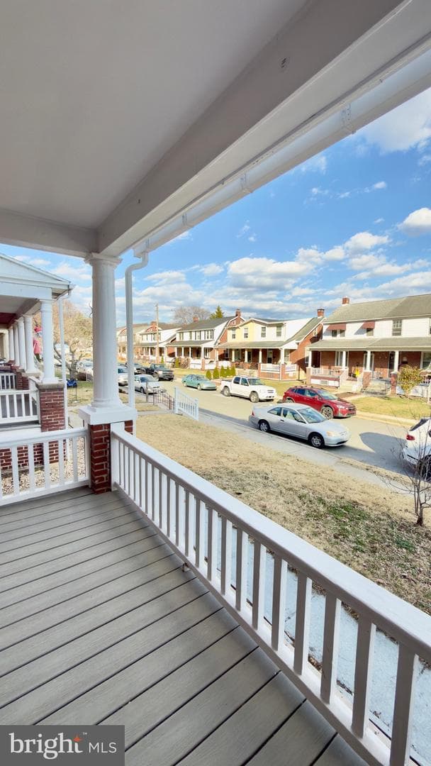 24 Marshall Avenue photo 6