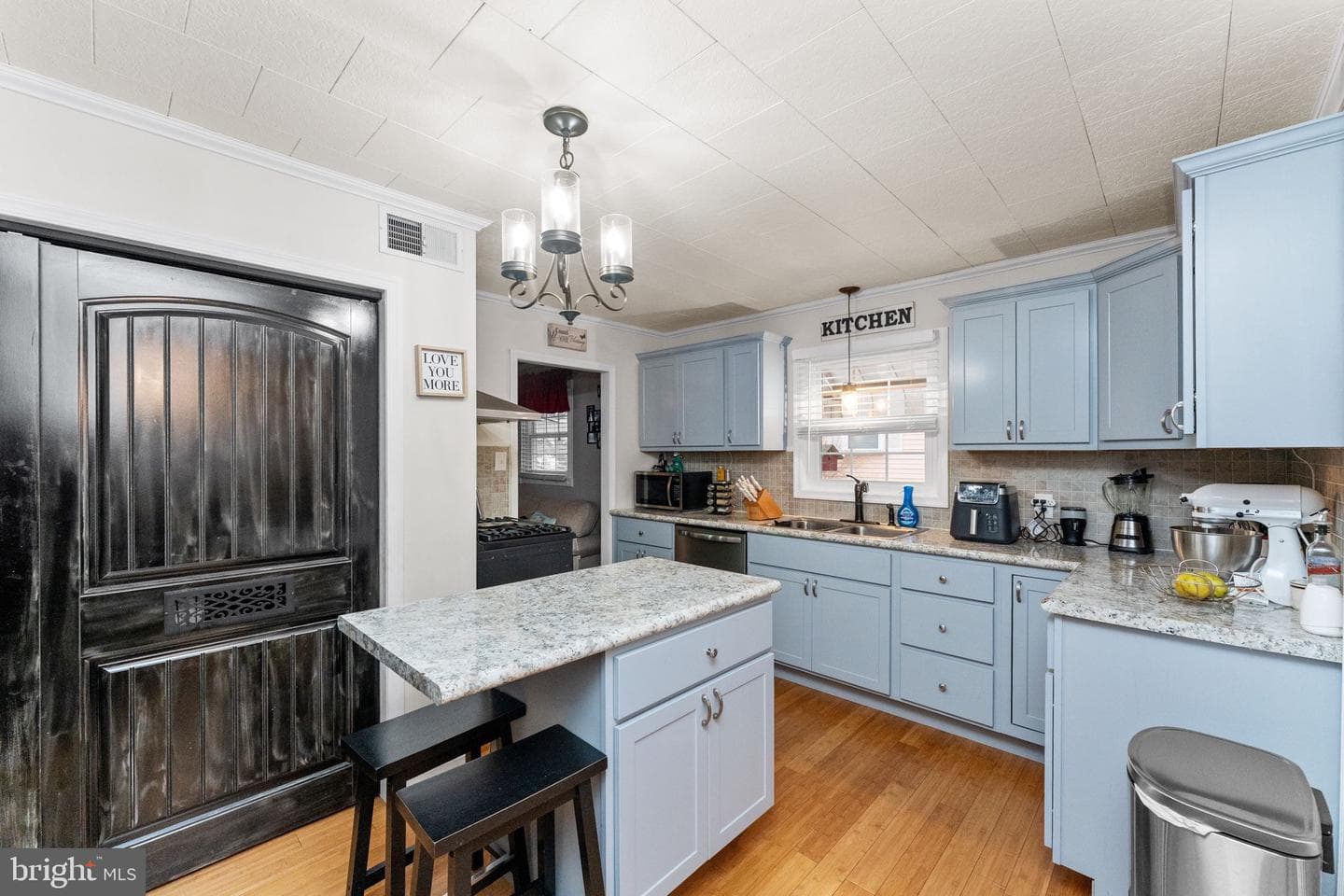 18 S Callowhill Street photo 10