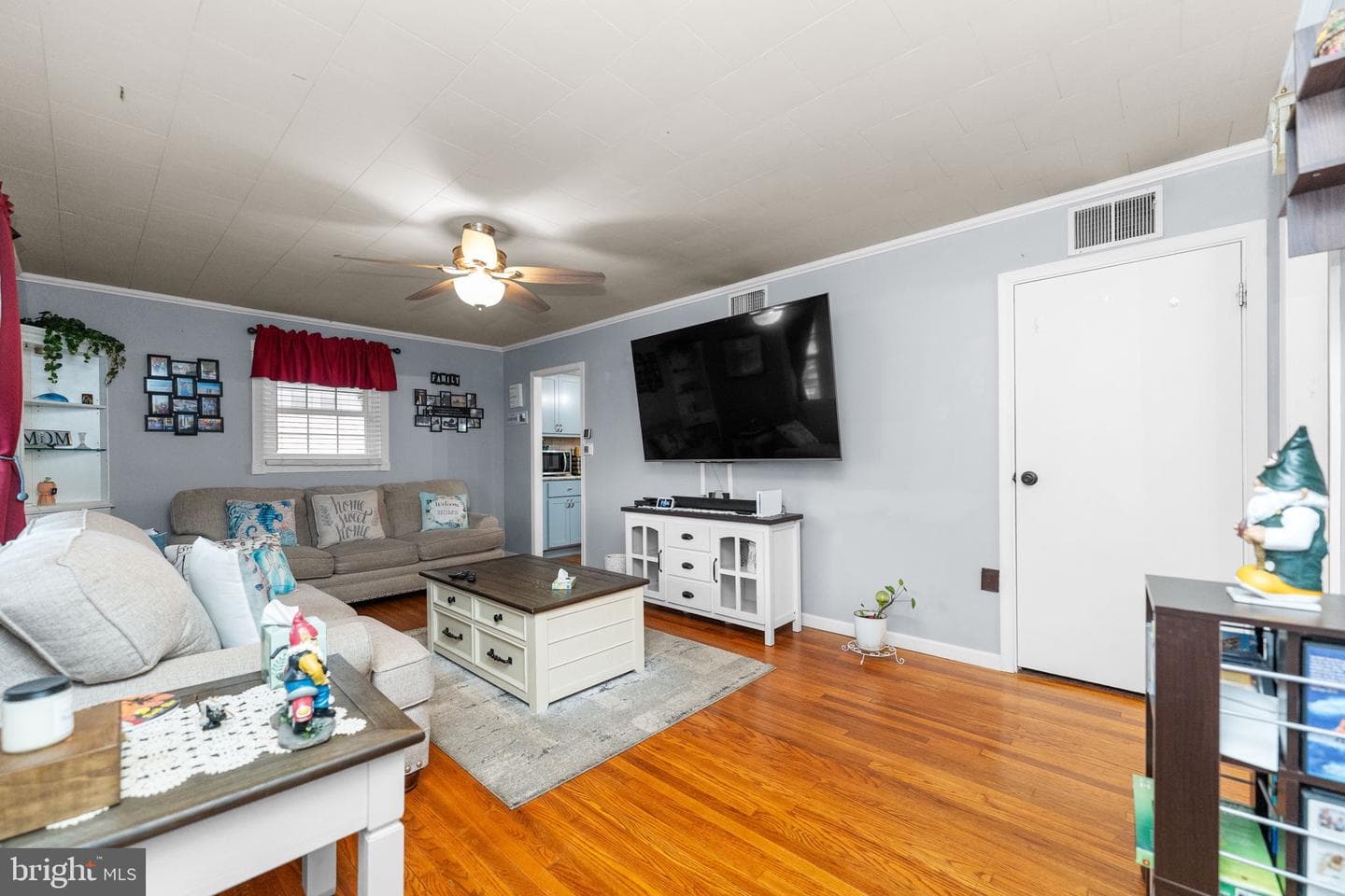 18 S Callowhill Street photo 7