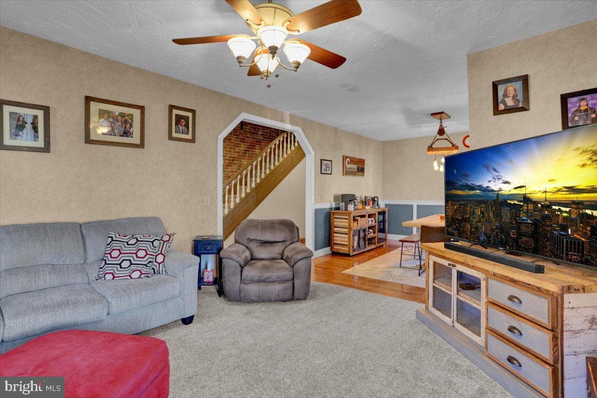 204 E High Street photo 10