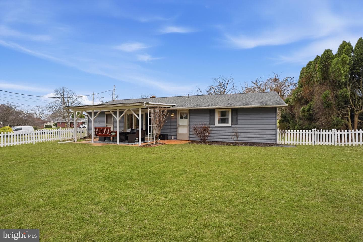 727 Highland Avenue photo 28