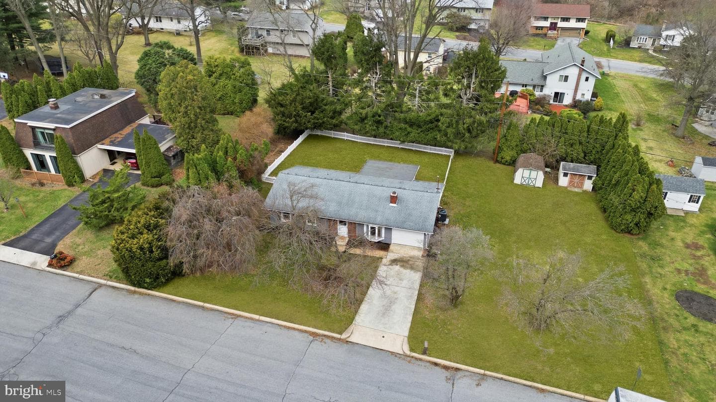 727 Highland Avenue photo 31