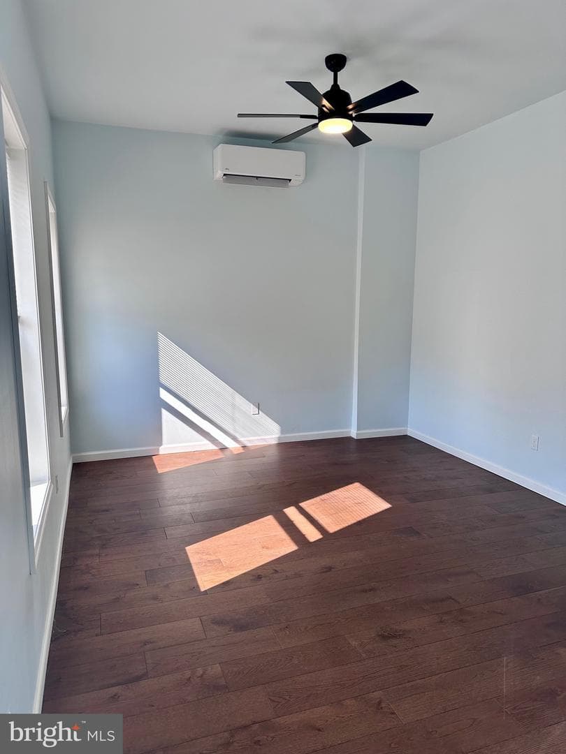 144 Noble Street photo 13