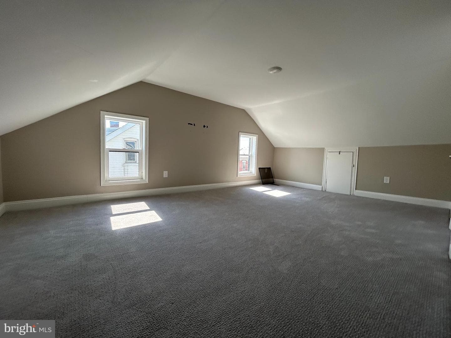 626 N Reading Avenue photo 11