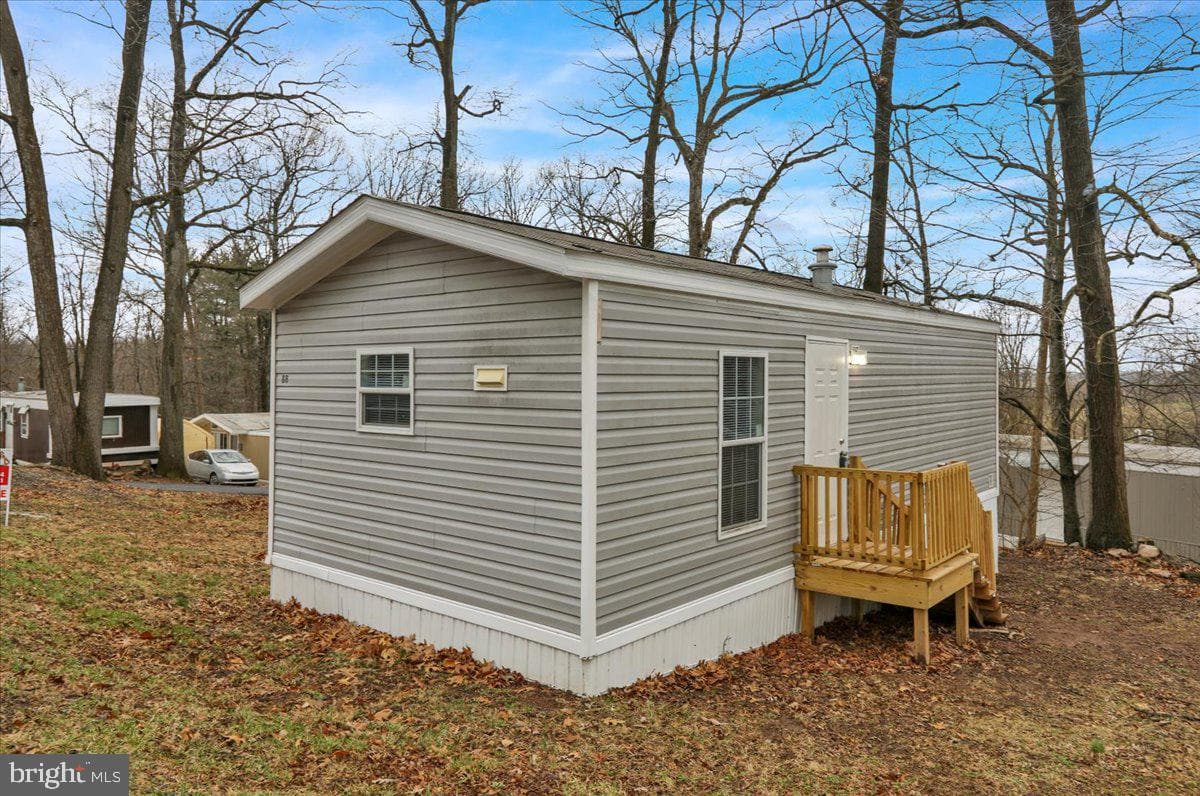 88 Upper Loop Road photo 2