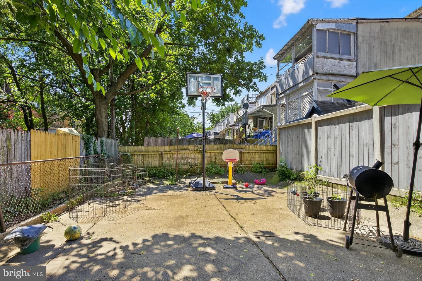 456 Douglass Street photo 39