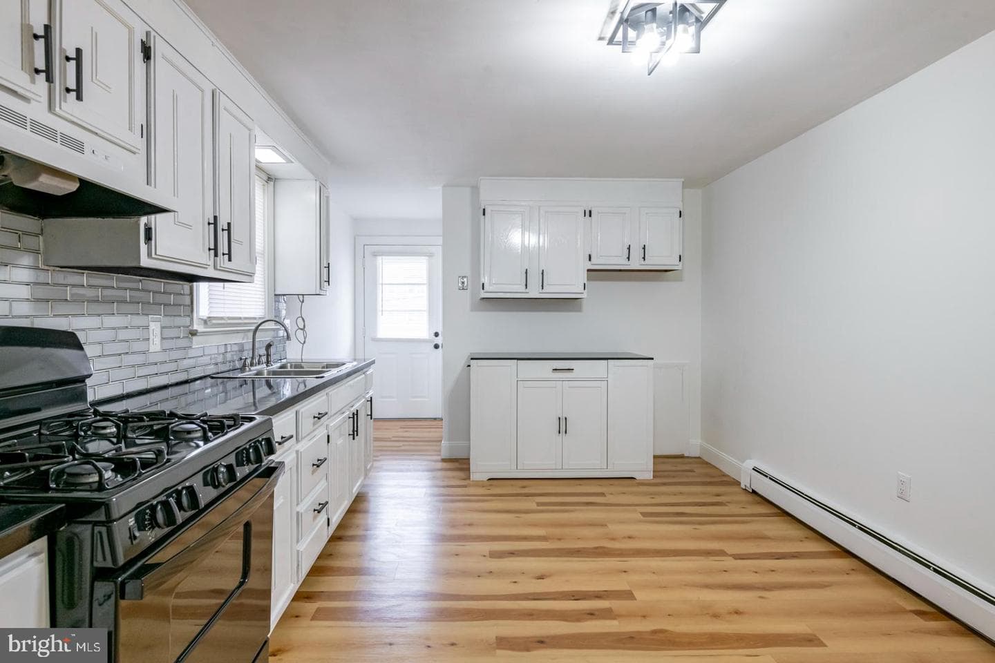 1321 Cotton Street photo 9