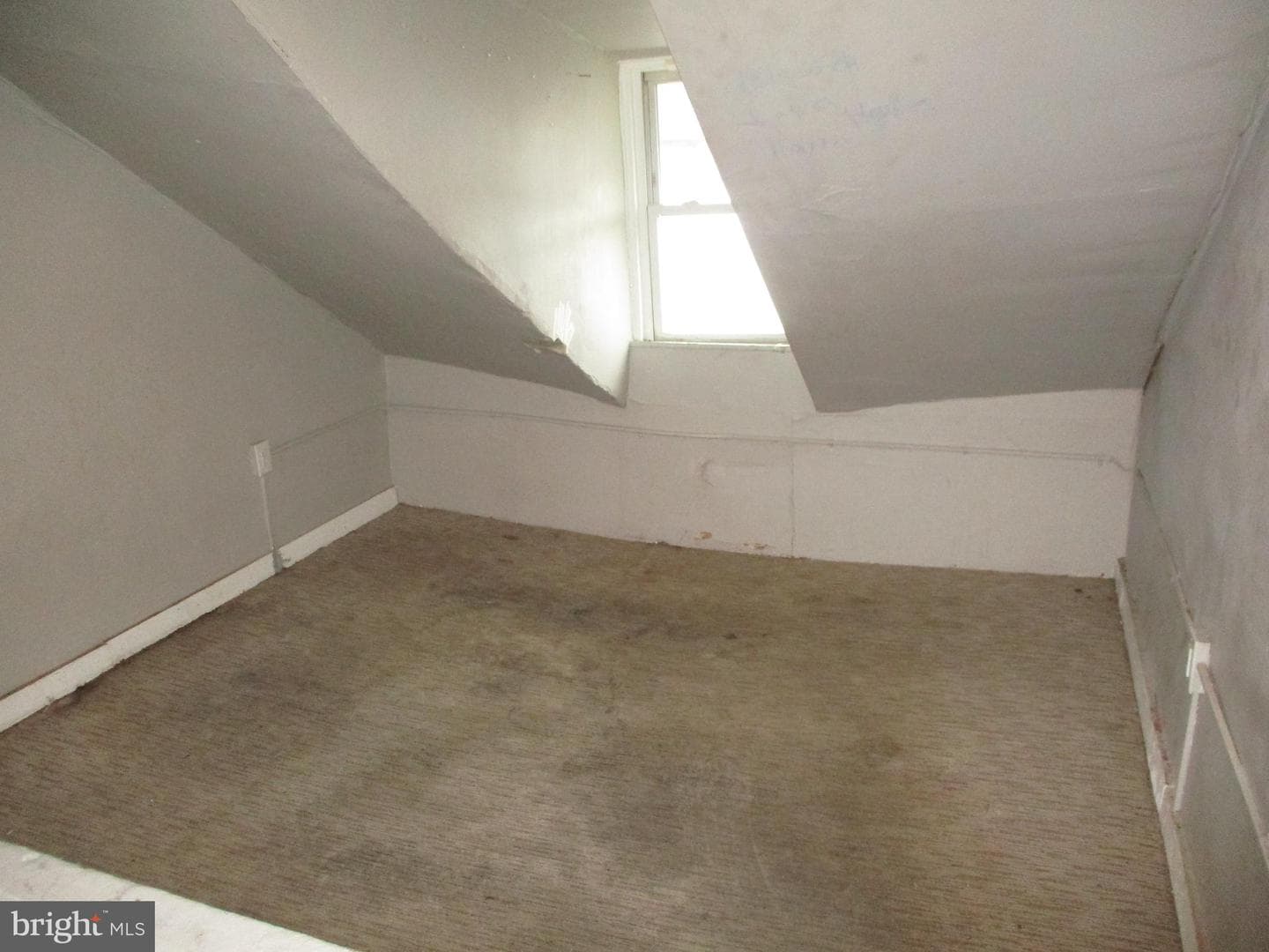 423 N 2nd Street photo 13