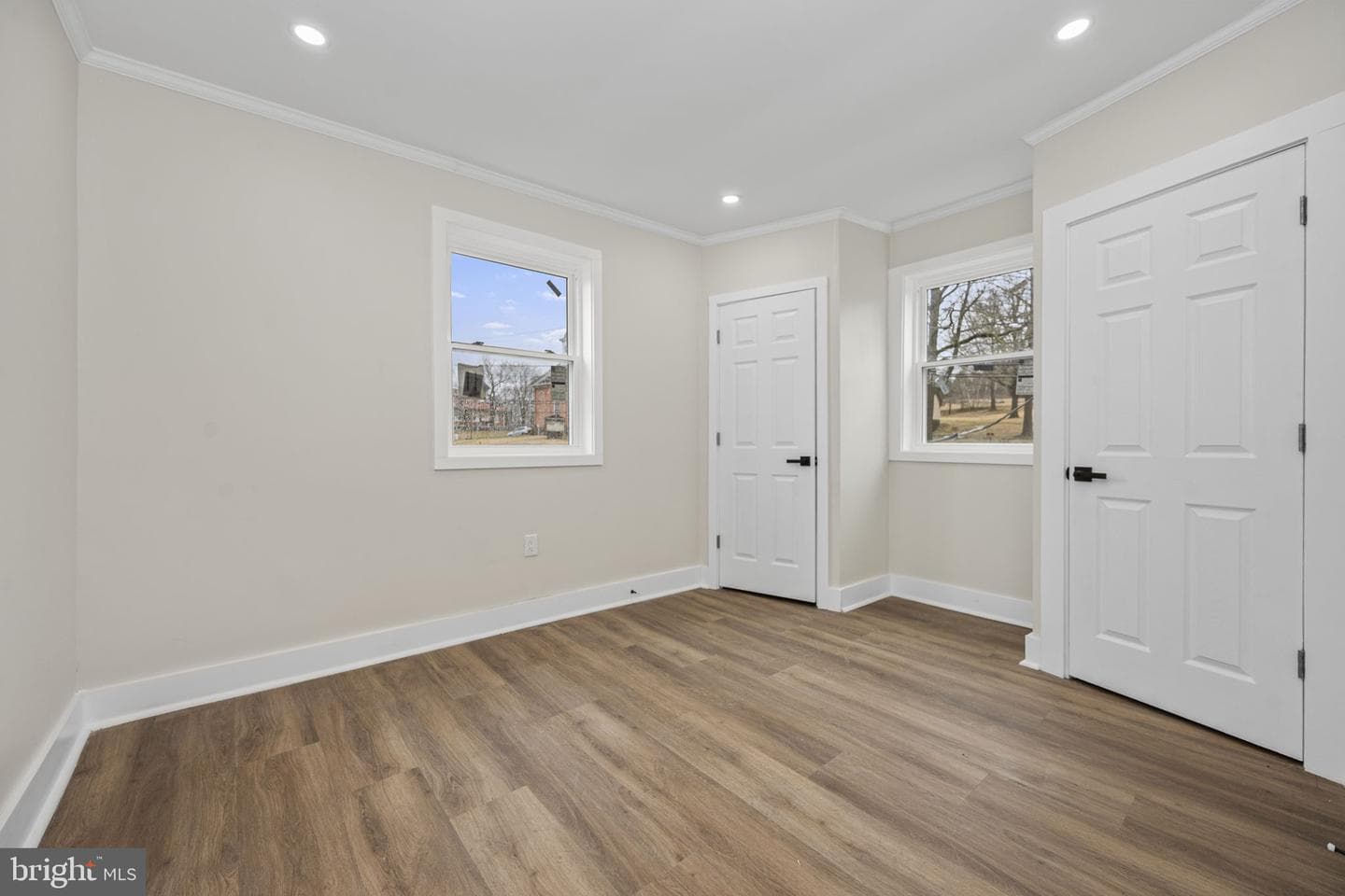 837 Philadelphia Avenue photo 14