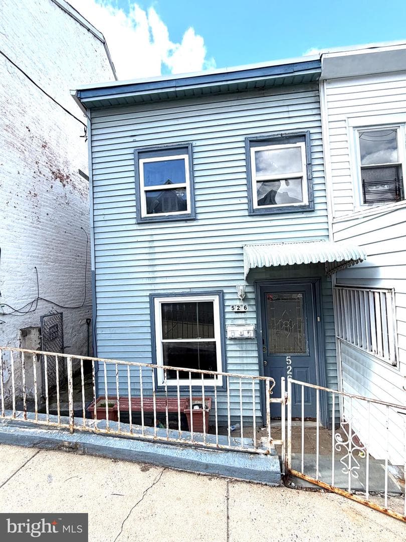 526 S 11th Street photo 2