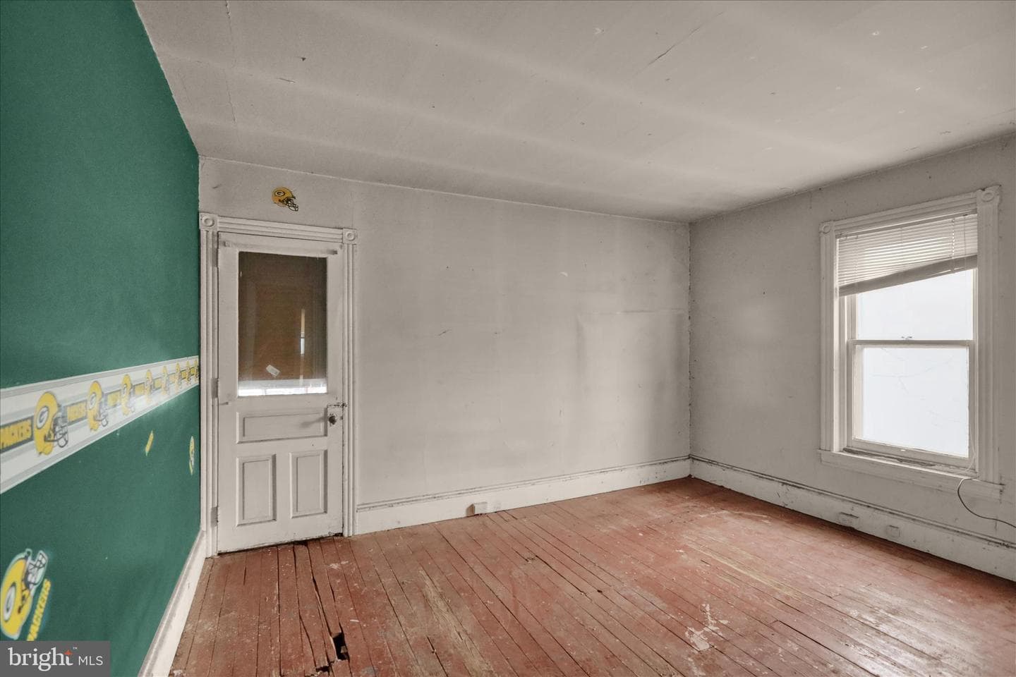 915 Madison Avenue photo 13
