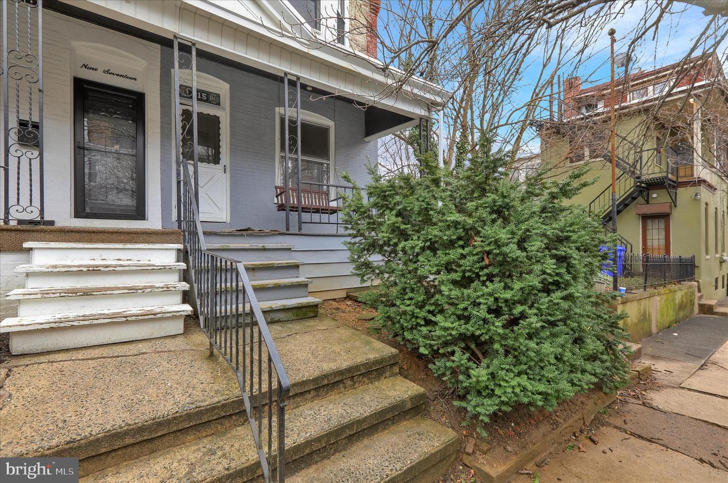 915 Madison Avenue photo 2