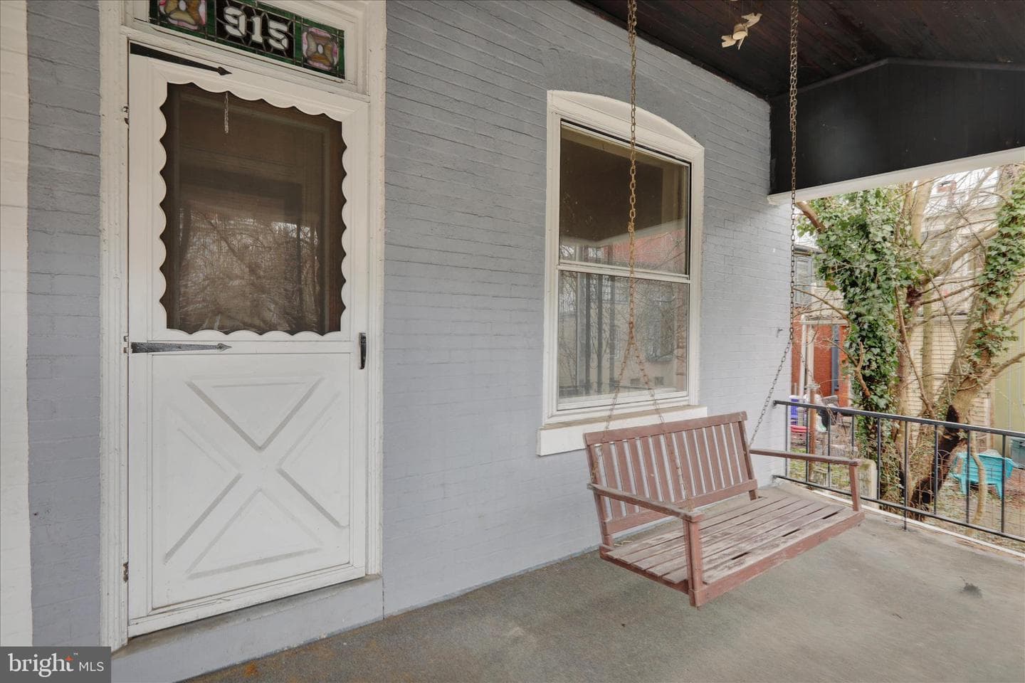915 Madison Avenue photo 3
