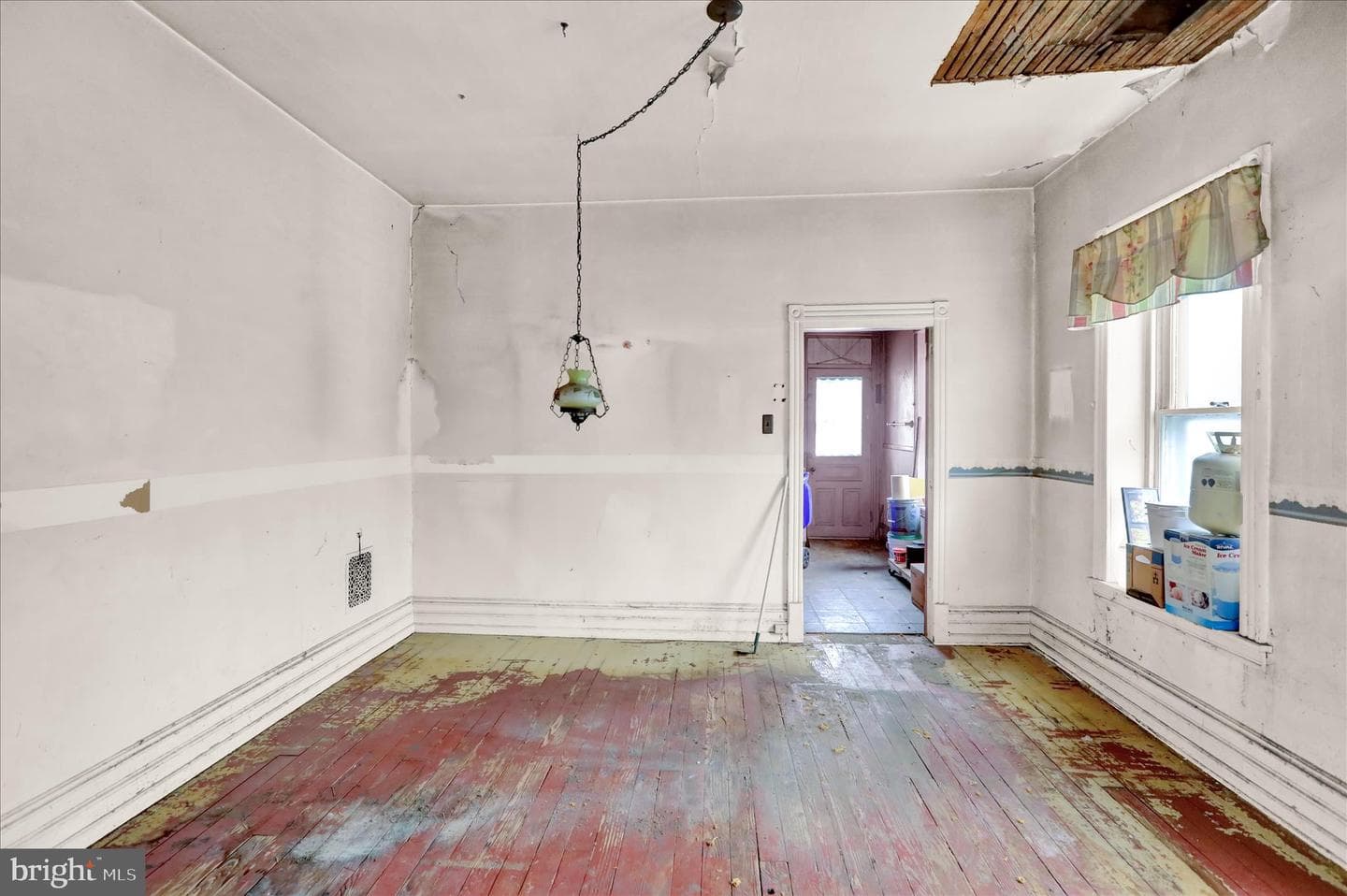 915 Madison Avenue photo 8