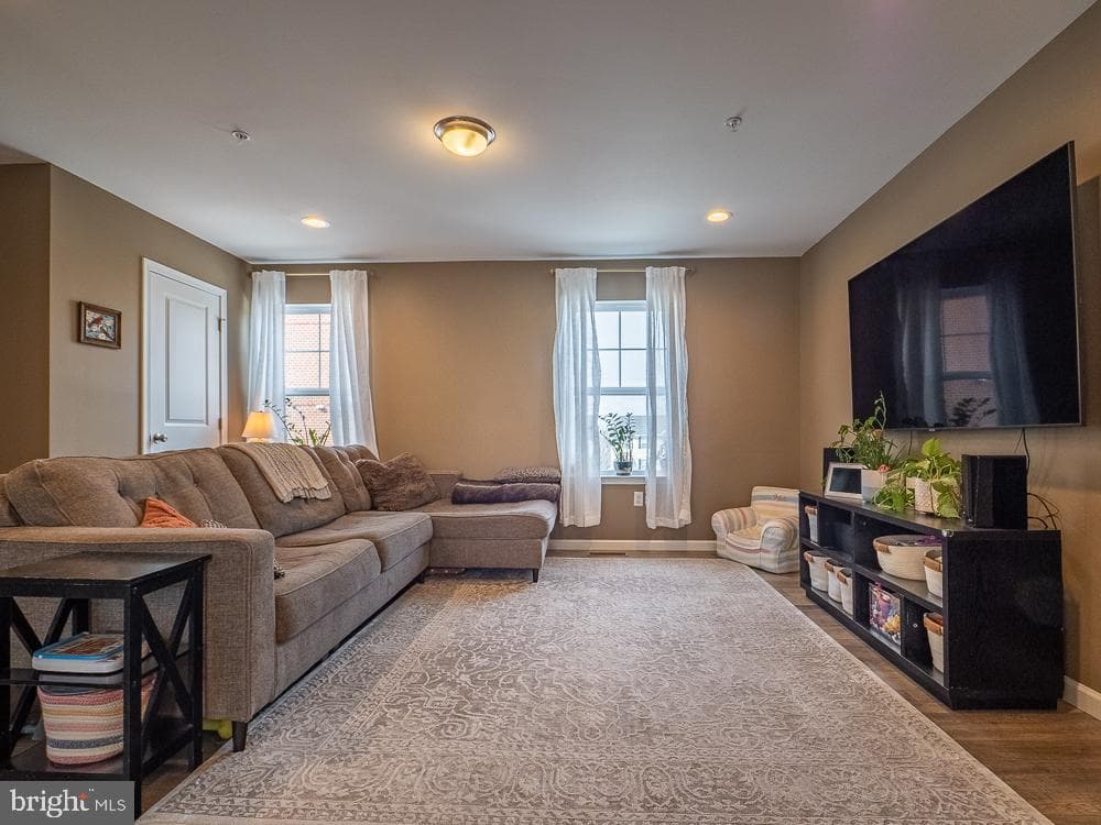3 Hawley Court photo 12