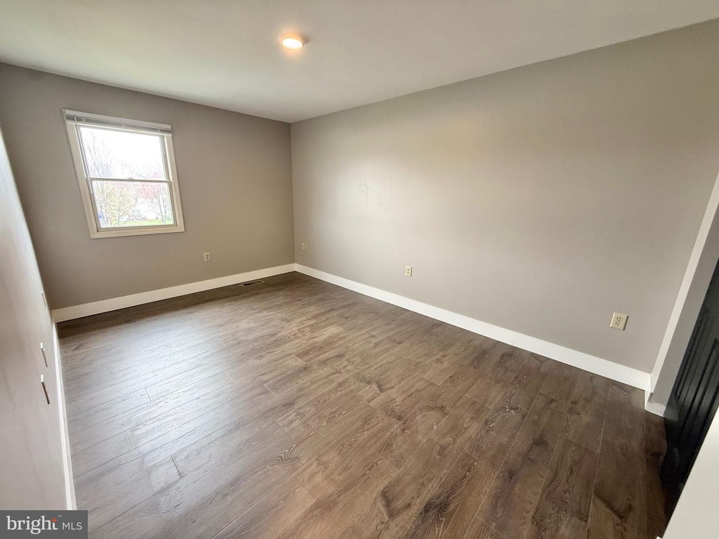 530 Wyatt Drive photo 27