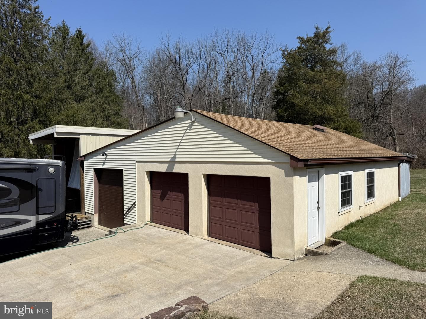 435 Westley Road photo 8