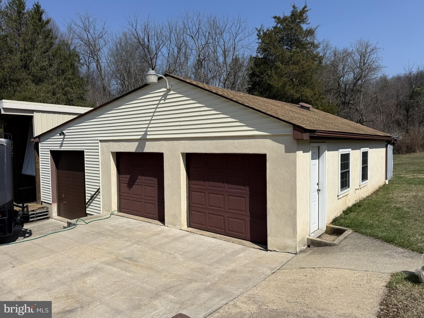 435 Westley Road photo 9