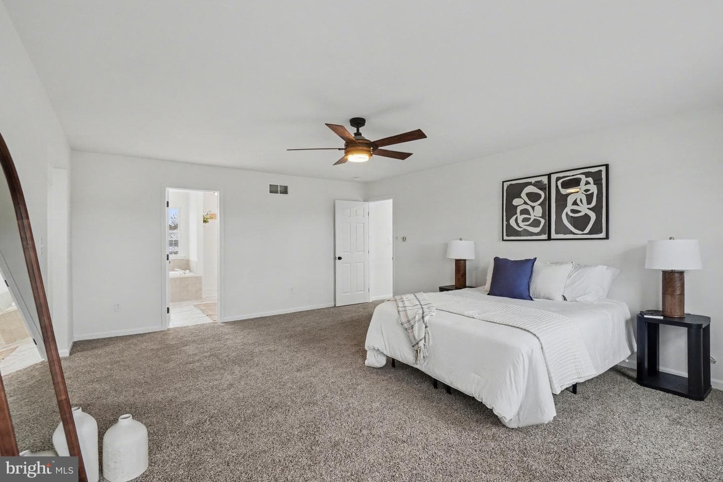 4983 Thornbury Cr photo 17