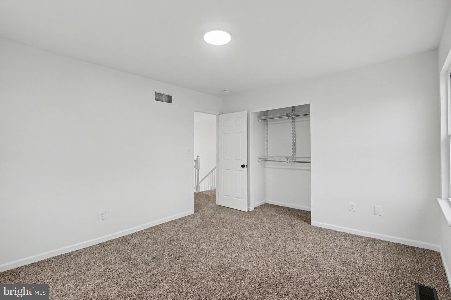 4983 Thornbury Cr photo 22