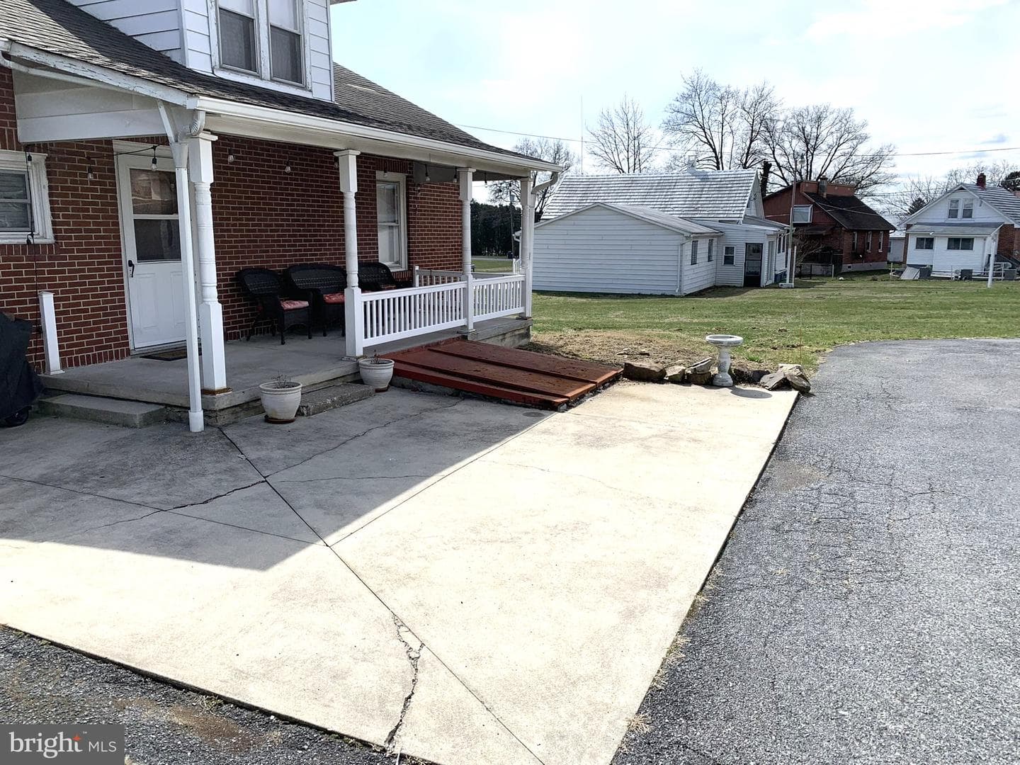 614 Florence Avenue photo 26