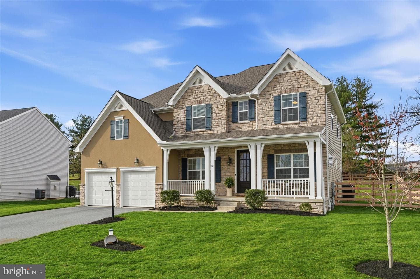 4 Sovereign Drive photo 2