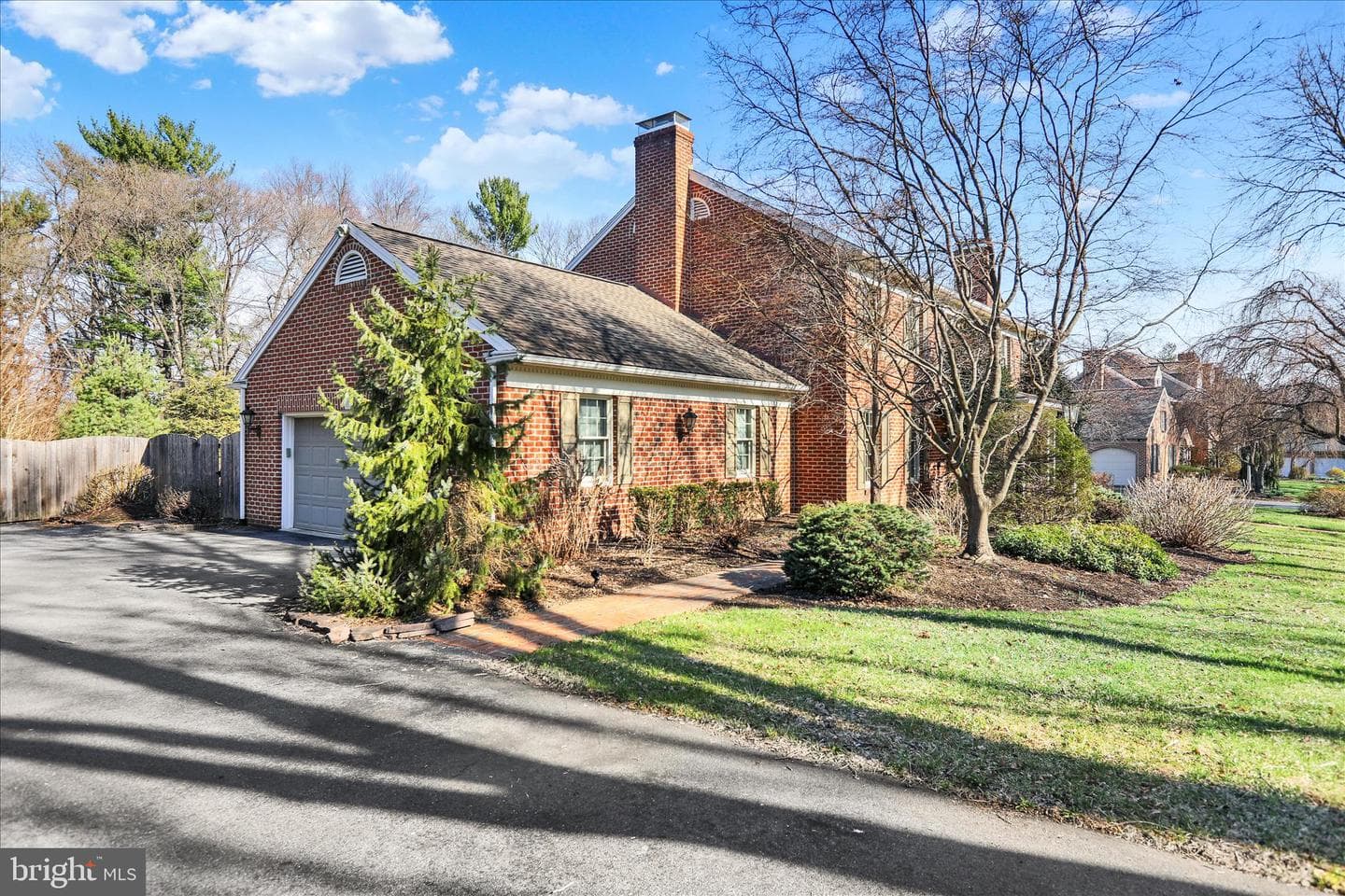 1635 Meadowlark Road photo 3