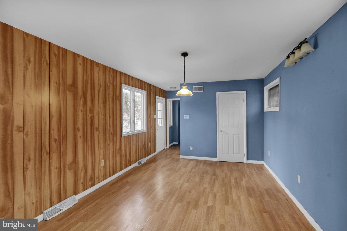 70 N Centre Avenue photo 5