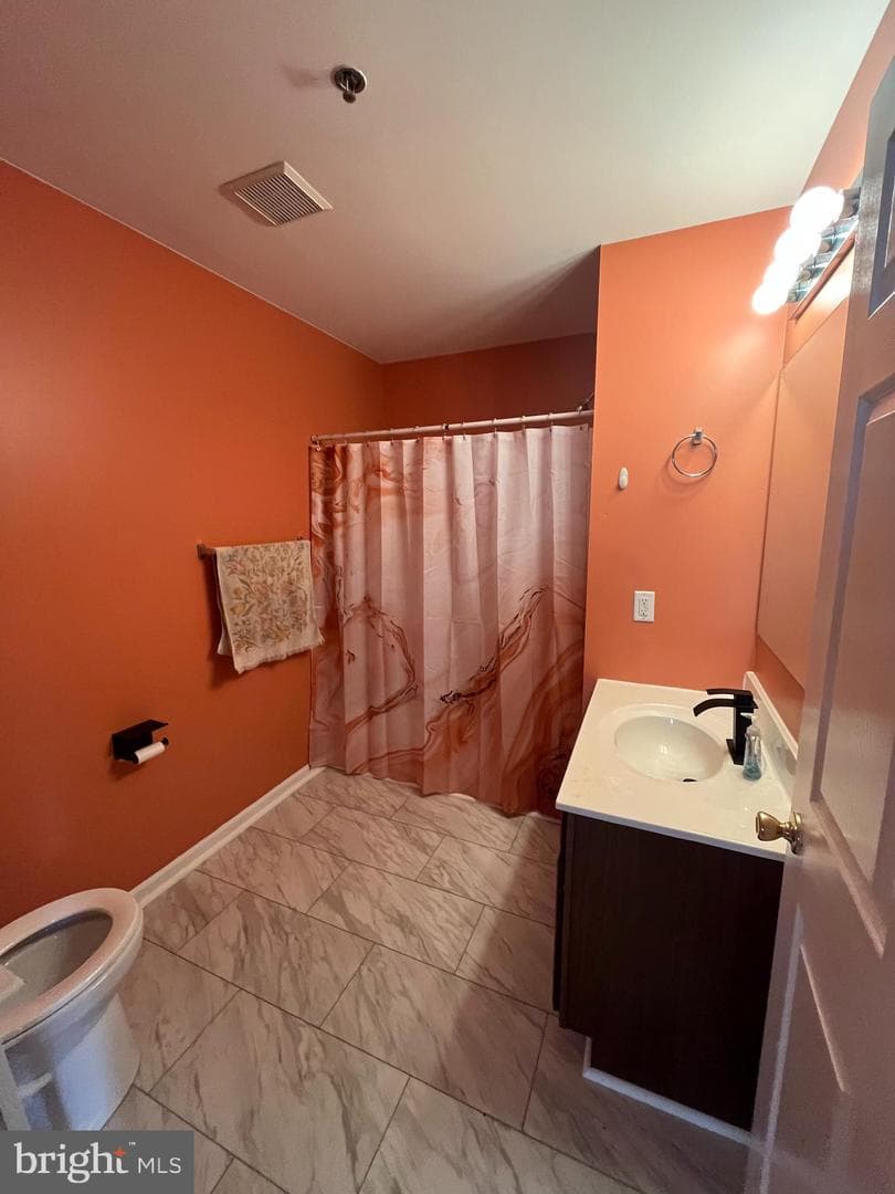 182 Christine Drive photo 14