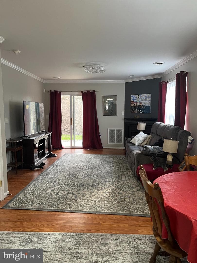 182 Christine Drive photo 6