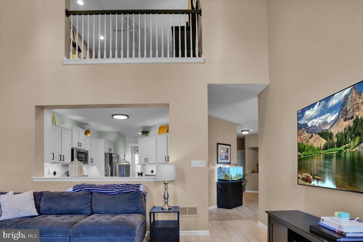 1506 Lexington Way photo 16
