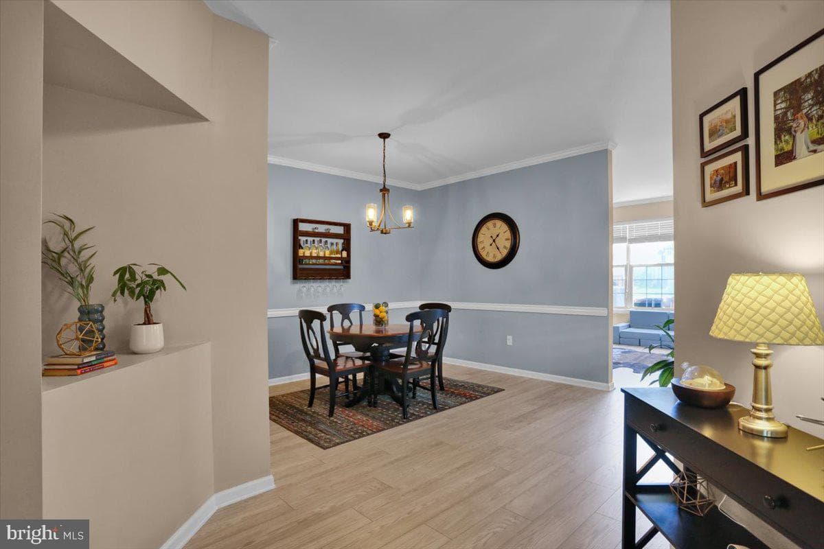 1506 Lexington Way photo 7