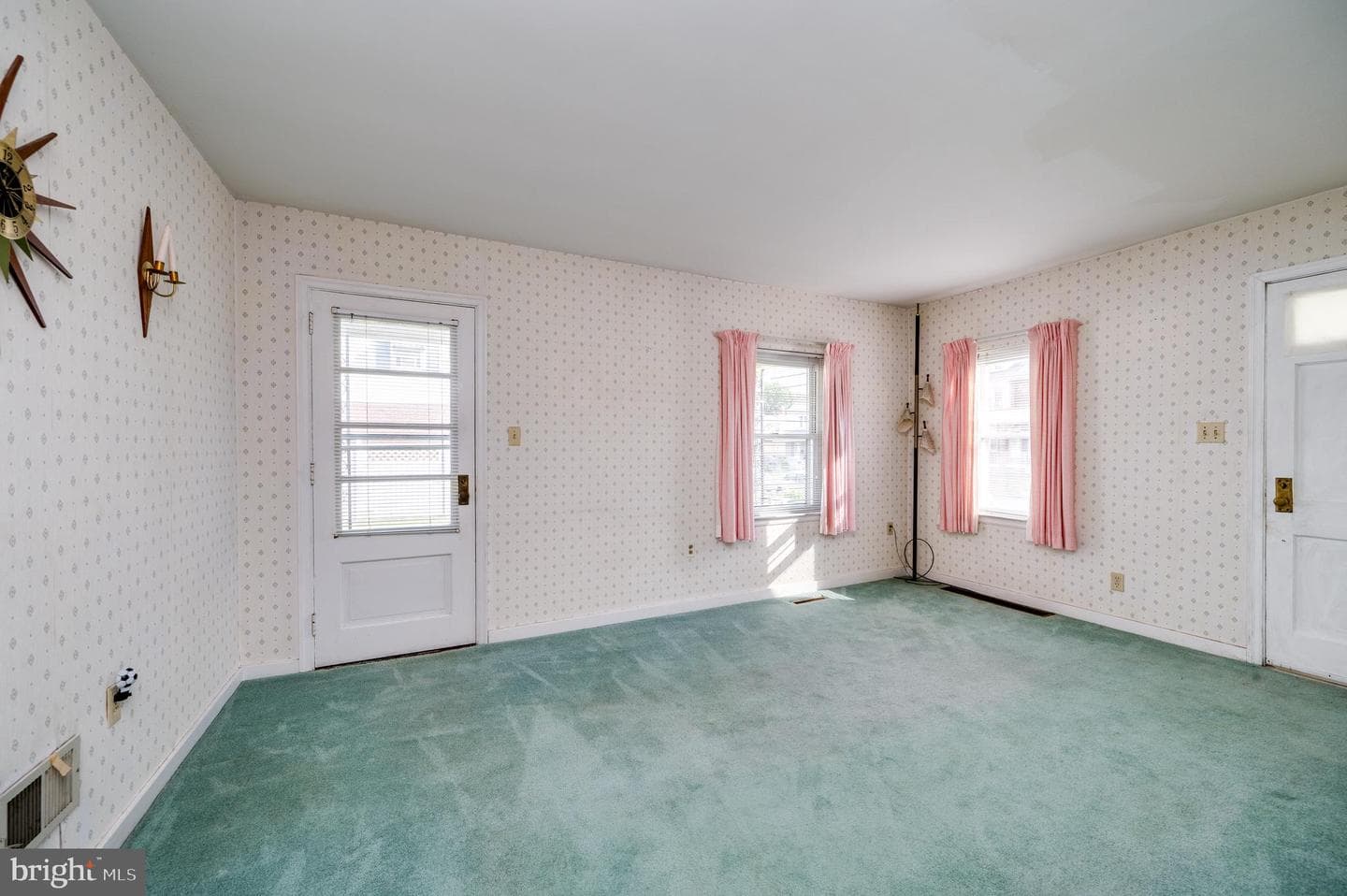 209 Carroll Street photo 14