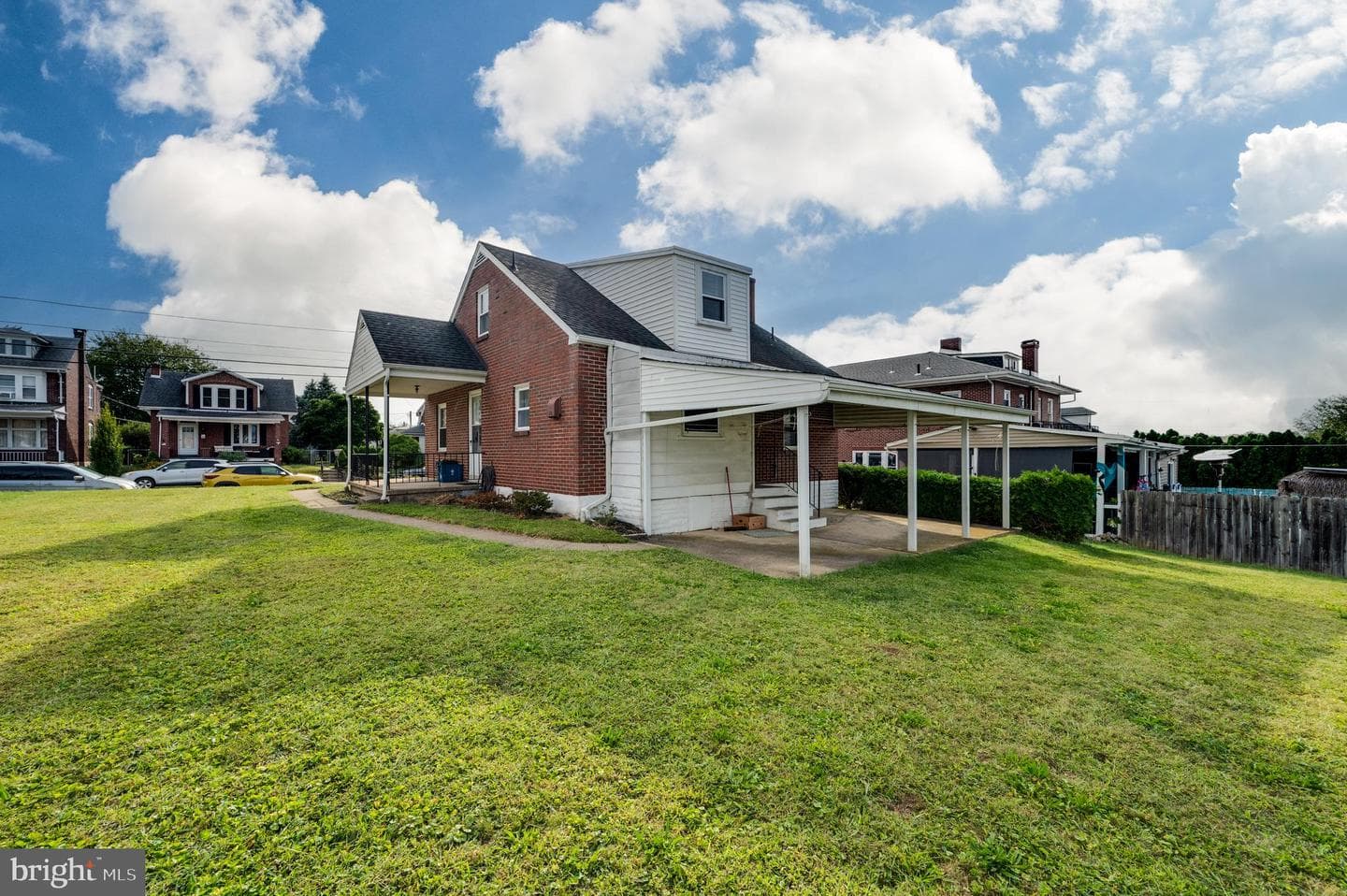 209 Carroll Street photo 7