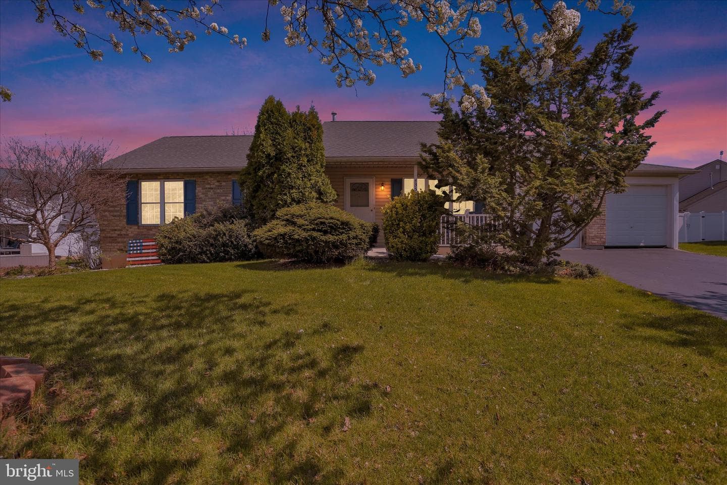 4350 Prestwick Drive photo 2