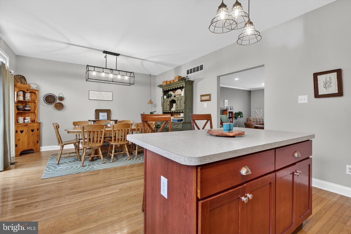 205 Heather Way photo 12