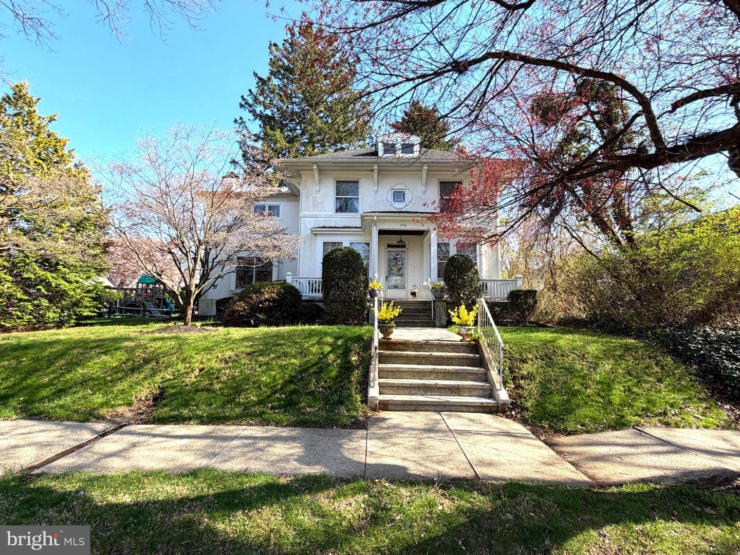 1236 Delaware Avenue