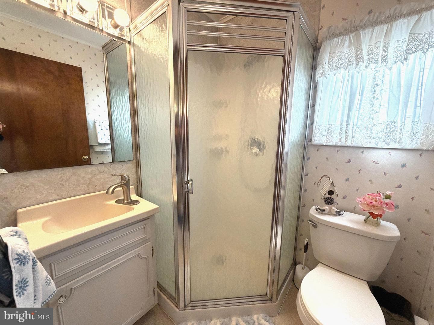 1236 Delaware Avenue photo 10