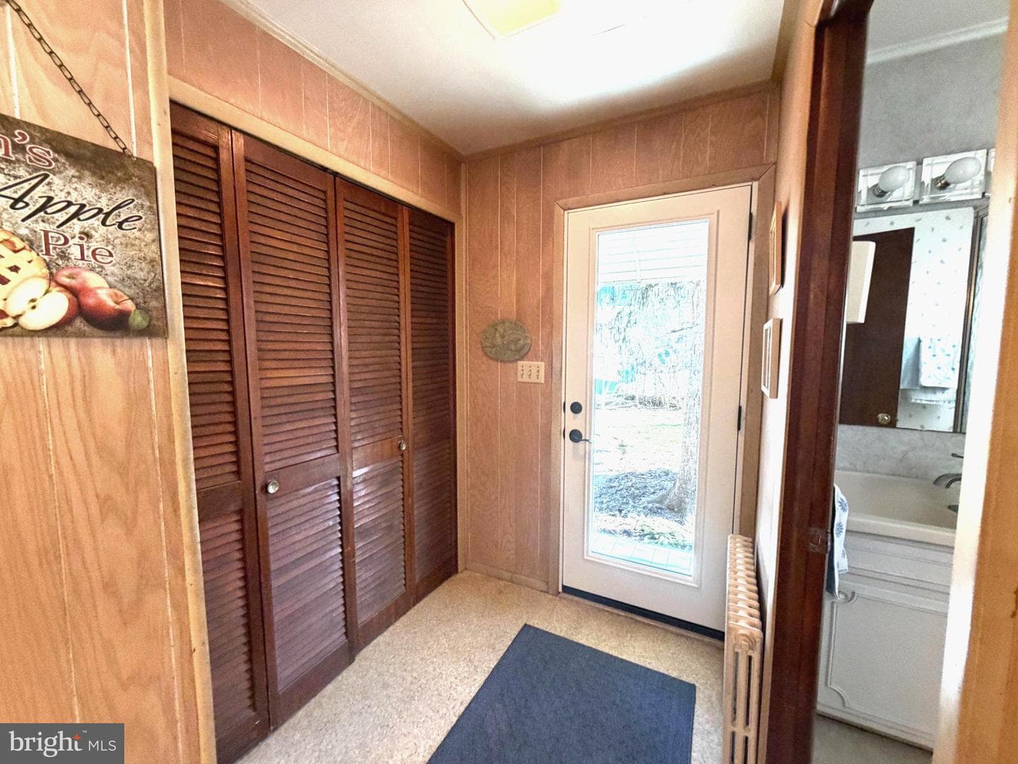 1236 Delaware Avenue photo 9