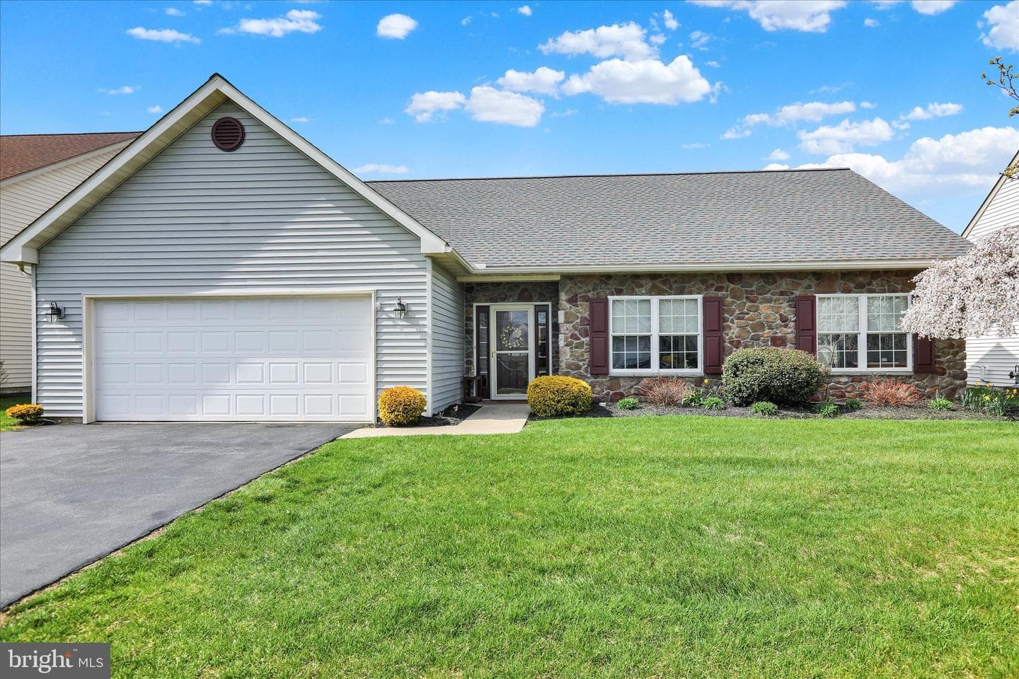 162 N Cacoosing Drive photo 3