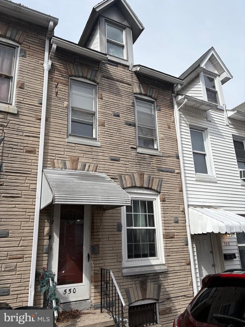 550 Wunder Street photo 1
