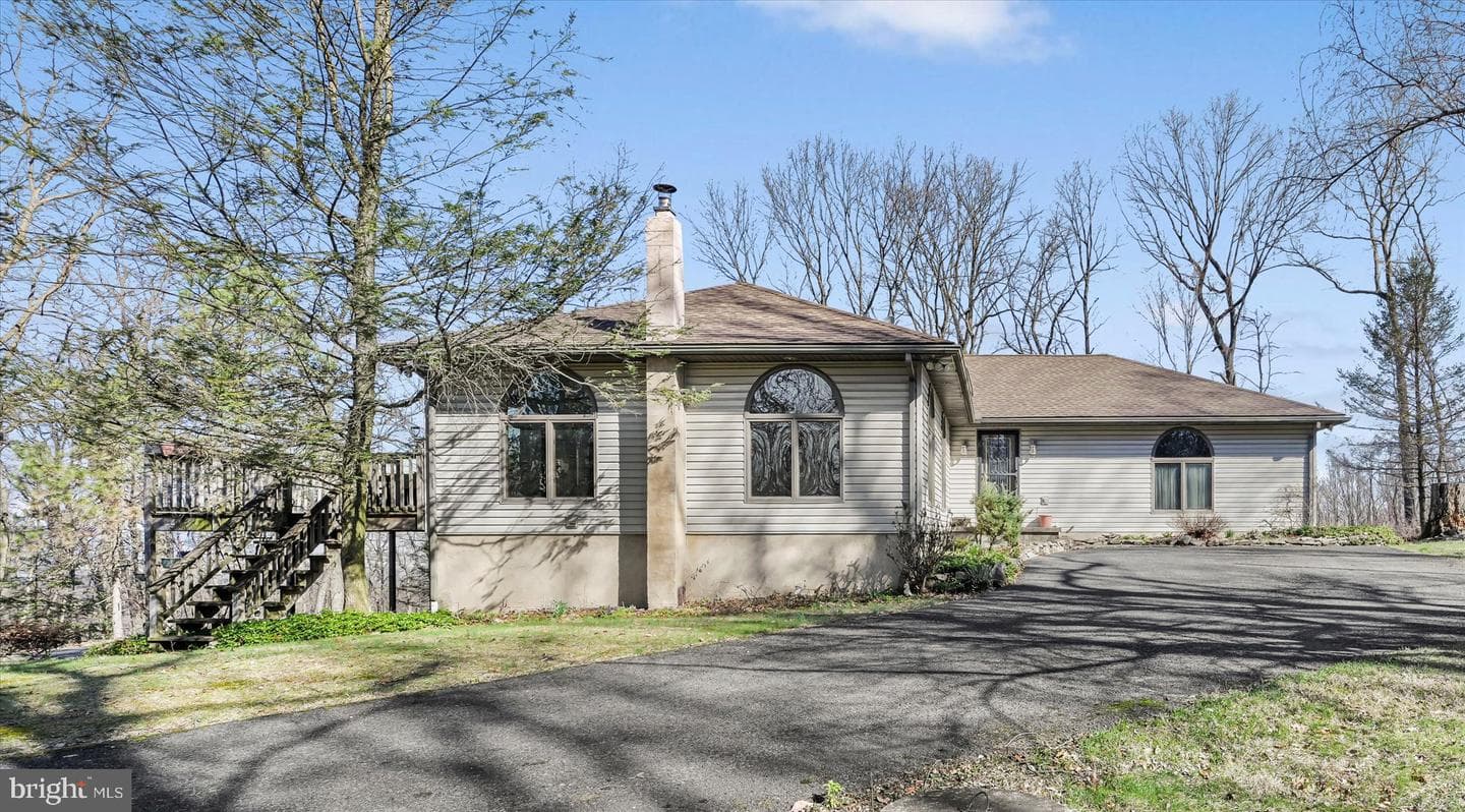 418 Mountainside Road photo 3