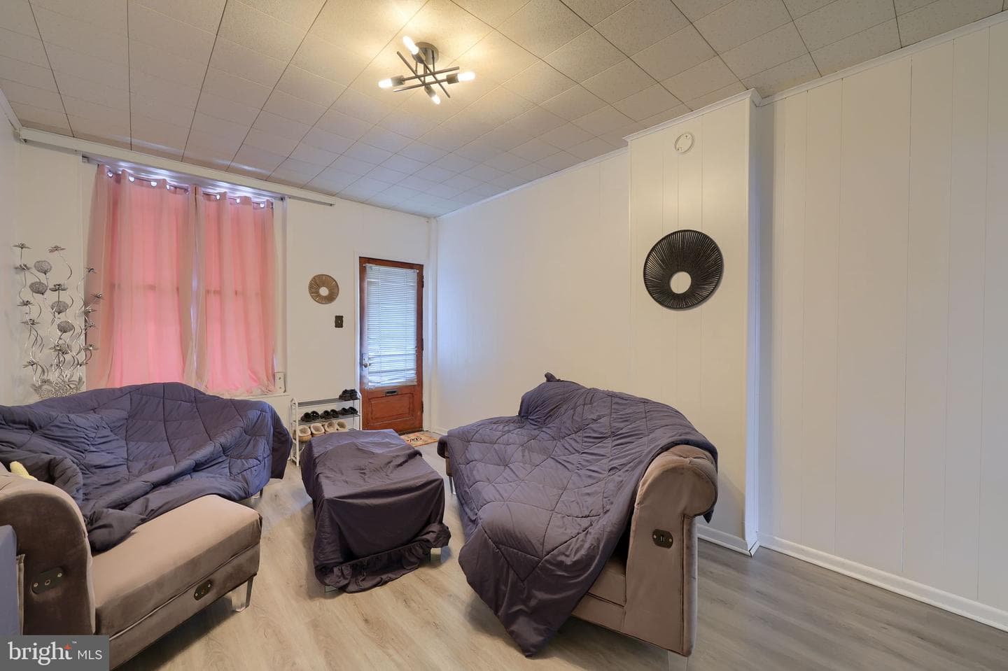 814 Master Street photo 3