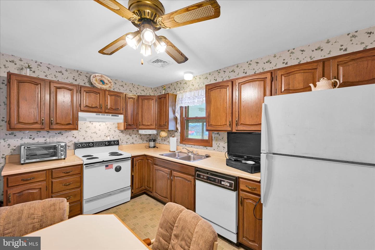 649 Stone Hill Road photo 22