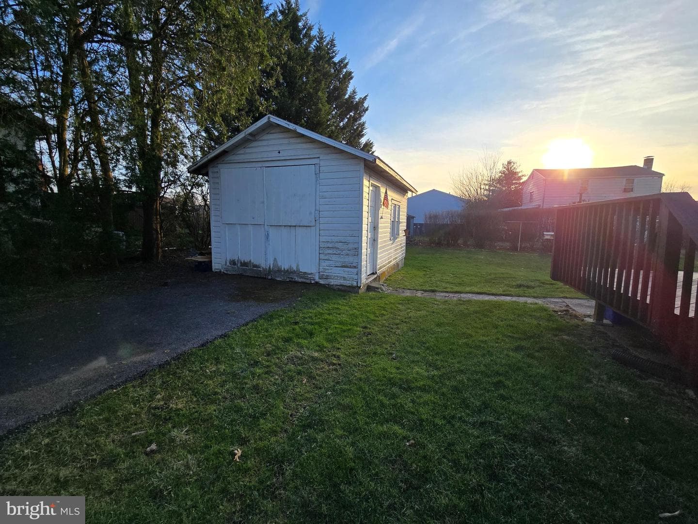 3424 Raymond Street photo 19