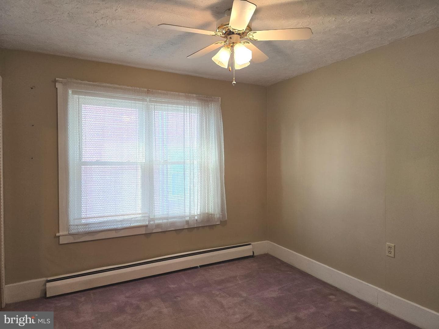 3424 Raymond Street photo 6