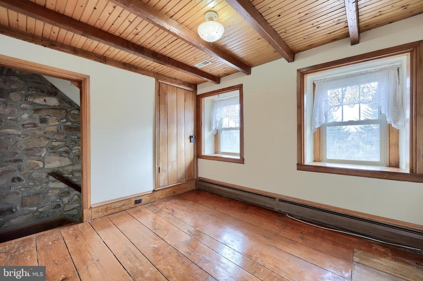 100 Seyler Road photo 36